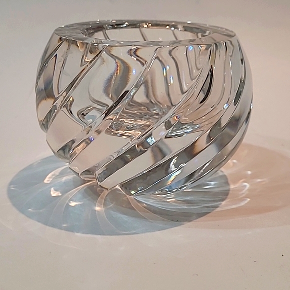 Crystal Swirl votive holder - Picture 2 of 5